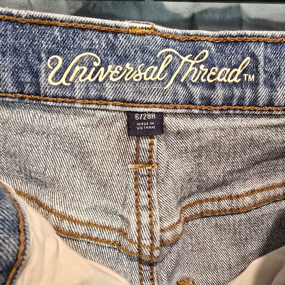 Universal Thread Ripped Blue Straight Leg Jeans - Picture 3 of 3